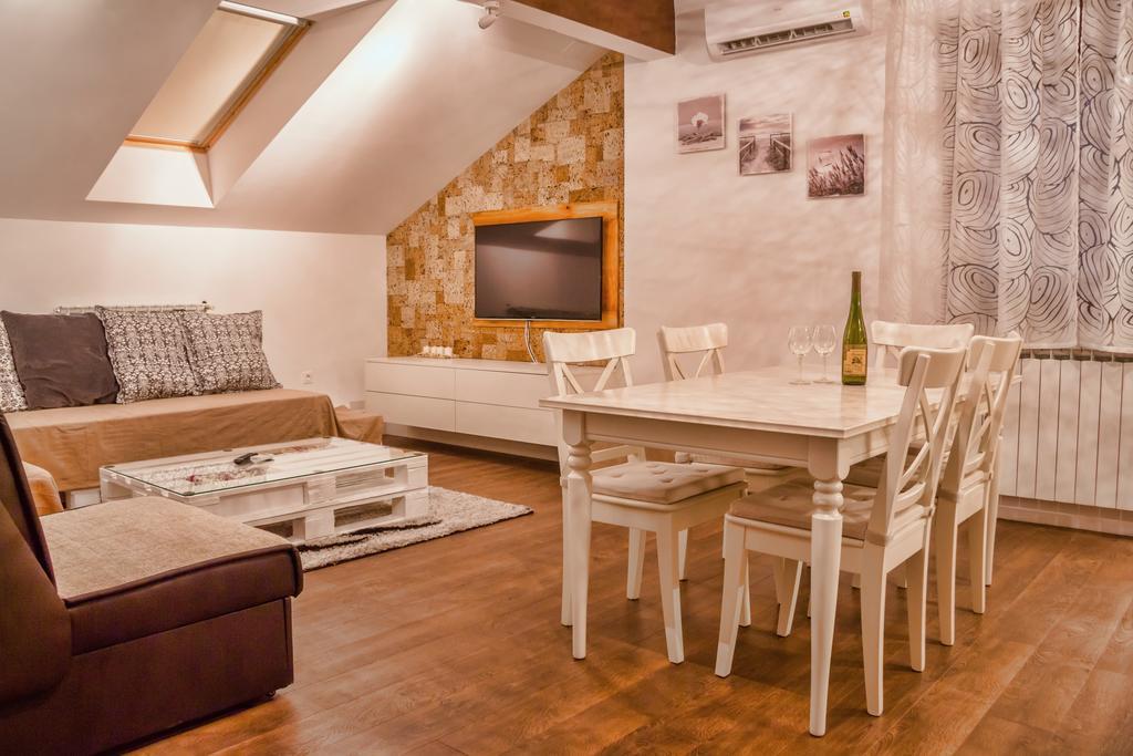 Apartments Lucic Slunj Rum bild